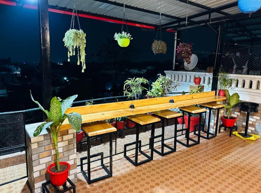 The Location, A Penthouse Hotell Dehradun Eksteriør bilde
