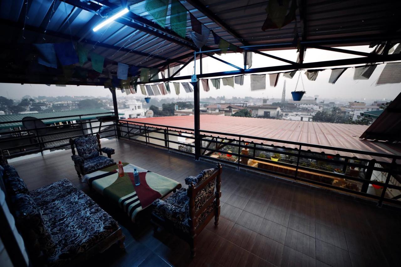 The Location, A Penthouse Hotell Dehradun Eksteriør bilde